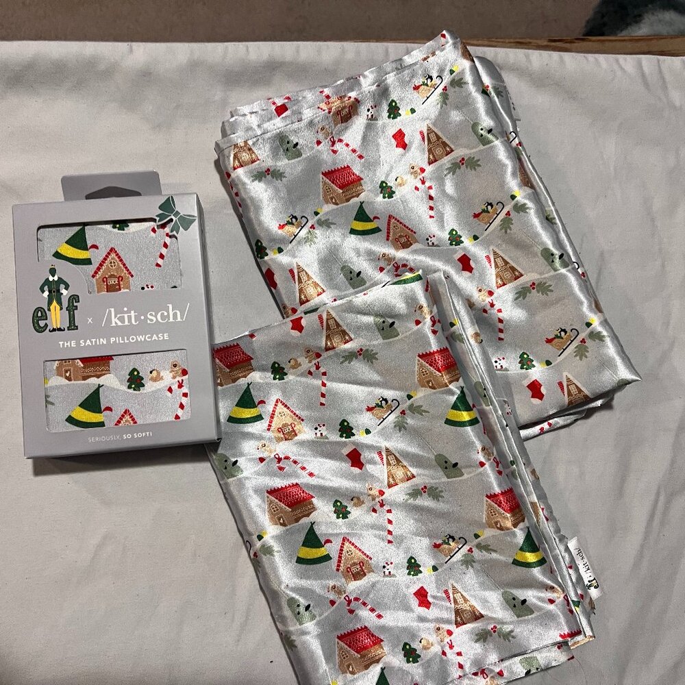 Elf - Officially Licensed - Set of 3 Silk Standard Size Pillowcases